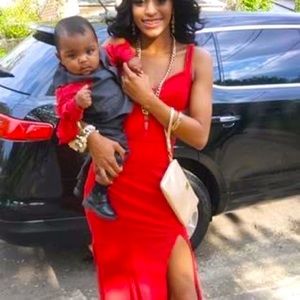 This prom dress was worn only once. It’s still in great condition.